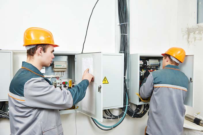 Optimize the scheduling for electricians